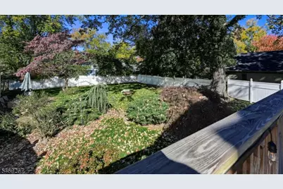 29 Westview Rd, West Caldwell, NJ 07006 - Photo 8