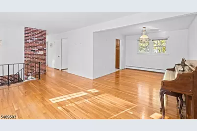 25 Derrygally Cir, Kinnelon, NJ 07405 - Photo 2