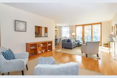 530 Valley Rd #6G, Montclair, NJ 07043 - Photo 4