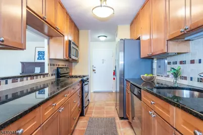 530 Valley Rd #6G, Montclair, NJ 07043 - Photo 12