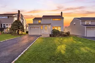 15 Brentwood Dr, Verona, NJ 07044 - Photo 1