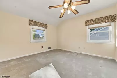 15 Brentwood Dr, Verona, NJ 07044 - Photo 14