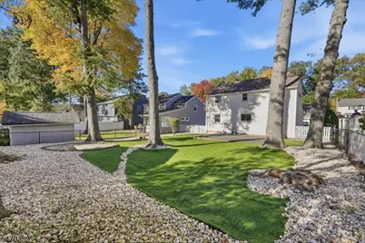 15 Brentwood Dr, Verona, NJ 07044 - Photo 26