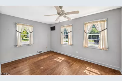 550 Ayres Ave, North Plainfield, NJ 07063 - Photo 12