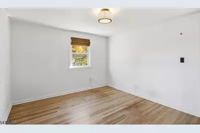 522 Thompson Ave, Roselle, NJ 07203 - Photo 18