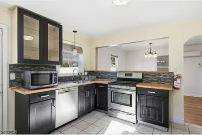522 Thompson Ave, Roselle, NJ 07203 - Photo 10