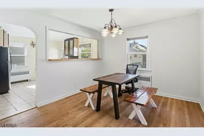 522 Thompson Ave, Roselle, NJ 07203 - Photo 4