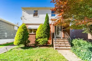 522 Thompson Ave, Roselle, NJ 07203 - Photo 1