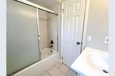 25 Kynor Ave, Hopatcong, NJ 07874 - Photo 18