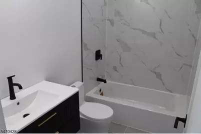 133 Fulton St, Elizabeth, NJ 07206 - Photo 16