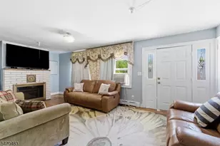 32 Valley View Dr, Mine Hill, NJ 07803 - Photo 14