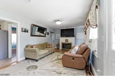 32 Valley View Dr, Mine Hill, NJ 07803 - Photo 8
