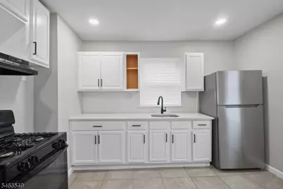 196 Smith St #1, Newark, NJ 07106 - Photo 12