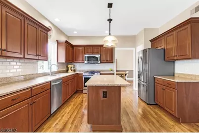 46 Governor Dr, Bernards Township, NJ 07920 - Photo 18