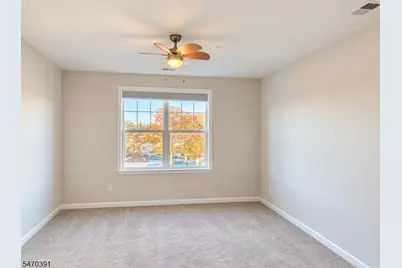 1103 Greenland Sq, Highland Park, NJ 08904 - Photo 12
