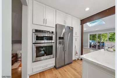 85 Ridge Dr, Livingston, NJ 07039 - Photo 18