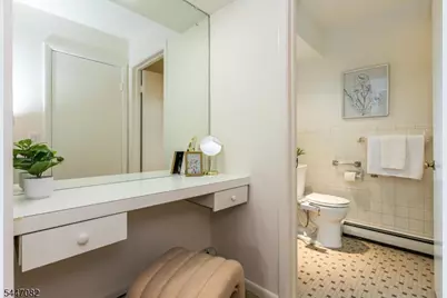 157 Laurel Ave, Livingston, NJ 07039 - Photo 22