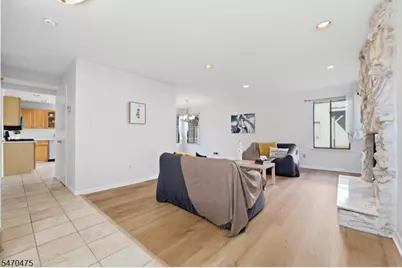 17 Park Gate Dr, Edison, NJ 08820 - Photo 6