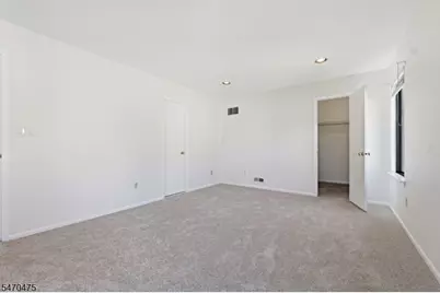 17 Park Gate Dr, Edison, NJ 08820 - Photo 26