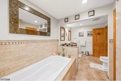 1932 Crescent Pkwy, Linden, NJ 07036 - Photo 12