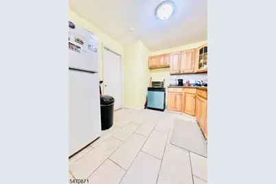 248 College Dr, Edison, NJ 08817 - Photo 4