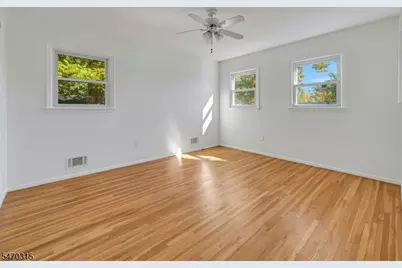 226 Lancaster Dr, Parsippany, NJ 07034 - Photo 26