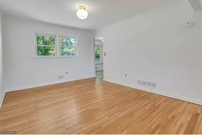 226 Lancaster Dr, Parsippany, NJ 07034 - Photo 12