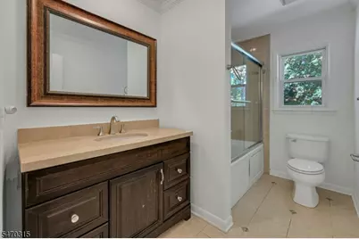 226 Lancaster Dr, Parsippany, NJ 07034 - Photo 30