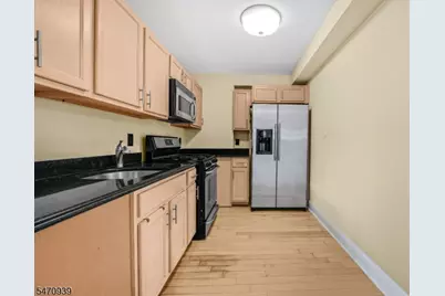 70 S Munn Ave #808, East Orange, NJ 07018 - Photo 10