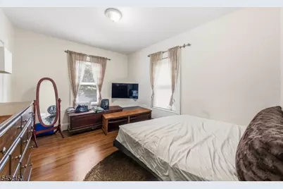 11 Evergreen Ave, Bloomfield, NJ 07003 - Photo 8