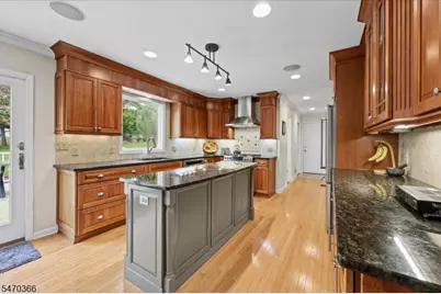 328 Rolling Knolls Way, Bridgewater, NJ 08807 - Photo 12