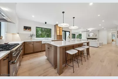 338 Old Short Hills Rd, Millburn, NJ 07078 - Photo 4