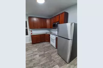 310 Halsted St, East Orange, NJ 07018 - Photo 4