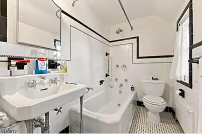 69 Edgewood Ave, Clifton, NJ 07012 - Photo 22