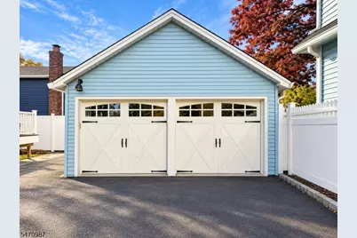70 Catherine Ave, Saddle Brook Township, NJ 07663 - Photo 38