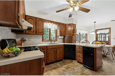 621 Bloomfield Ave, Nutley, NJ 07110 - Photo 18