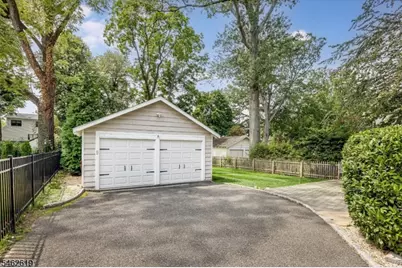 8 Berkeley Rd, Maplewood, NJ 07040 - Photo 30