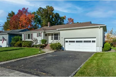 4 Craig Rd, Springfield, NJ 07081 - Photo 2