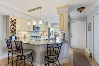 125 Harvest Ln, Lincoln Park, NJ 07035 - Photo 10