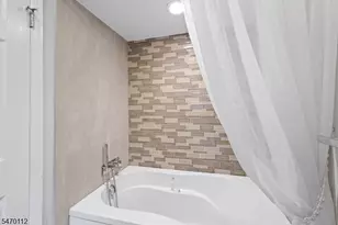 237 Monroe Ave, Montgomery Township, NJ 08502 - Photo 30