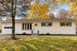 709 Lynda Rd, Lopatcong Township, NJ 08865 - Photo 1