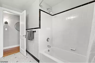 48 Freeman St, Roseland, NJ 07068 - Photo 20