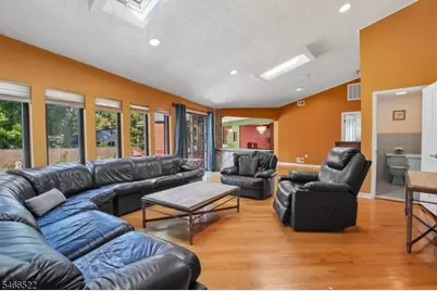 97 Amherst Ave, Woodbridge Township, NJ 07067 - Photo 18