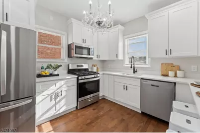630 E Elm St, Linden, NJ 07036 - Photo 12