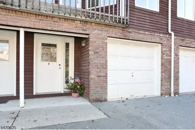 8 Leary Ave Unit #F, Bloomingdale, NJ 07403 - Photo 2