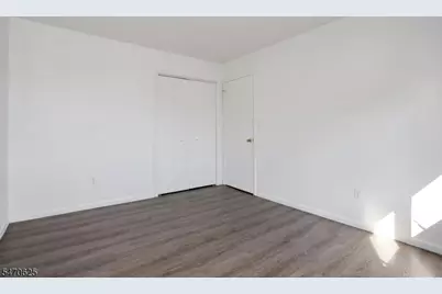8 Leary Ave Unit #F, Bloomingdale, NJ 07403 - Photo 22