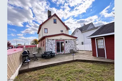 15 Enoch St, East Rutherford, NJ 07073 - Photo 8