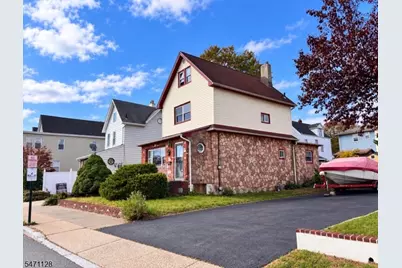 15 Enoch St, East Rutherford, NJ 07073 - Photo 4