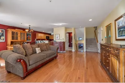 1008 Robin Ct, Green Brook Township, NJ 08812 - Photo 10