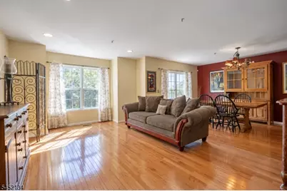 1008 Robin Ct, Green Brook Township, NJ 08812 - Photo 12